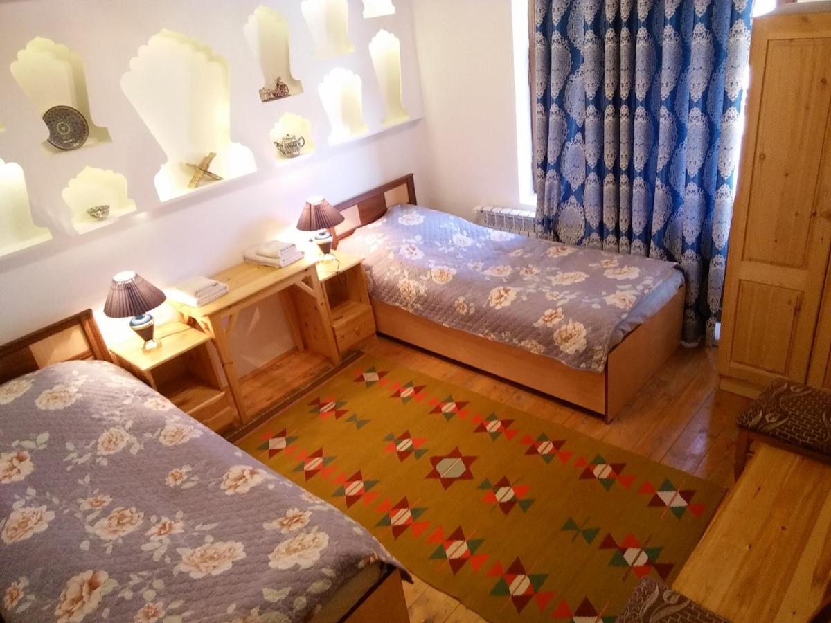Meros B&B Khiva Bagian luar foto