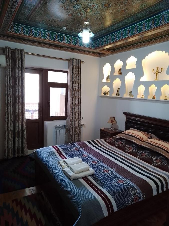 Meros B&B Khiva Bagian luar foto