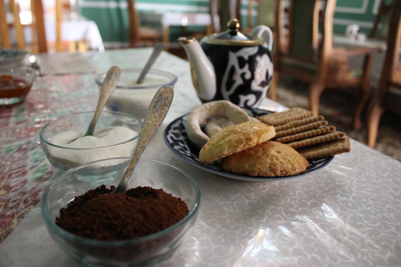 Meros B&B Khiva Bagian luar foto