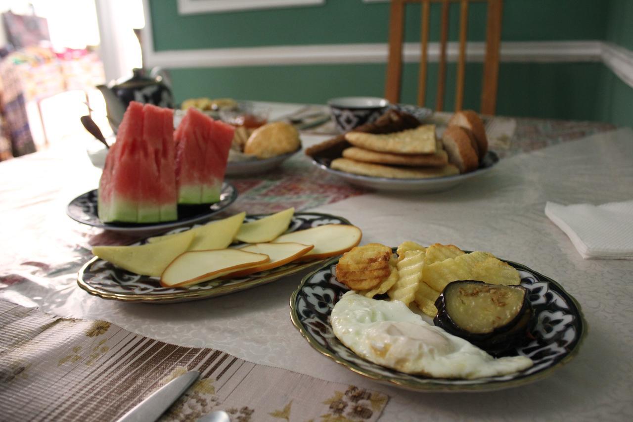 Meros B&B Khiva Bagian luar foto