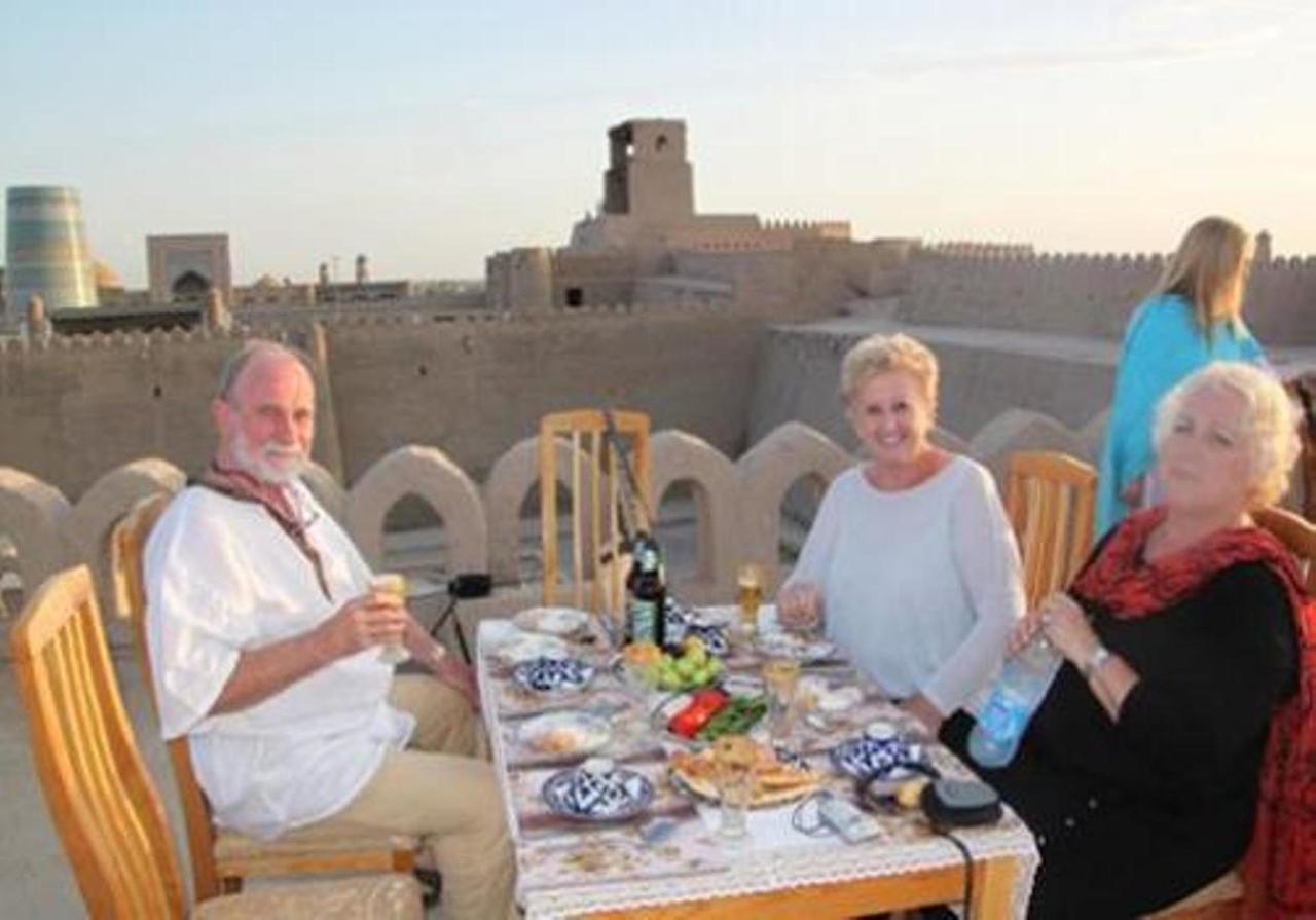 Meros B&B Khiva Bagian luar foto