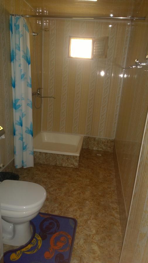 Meros B&B Khiva Bagian luar foto