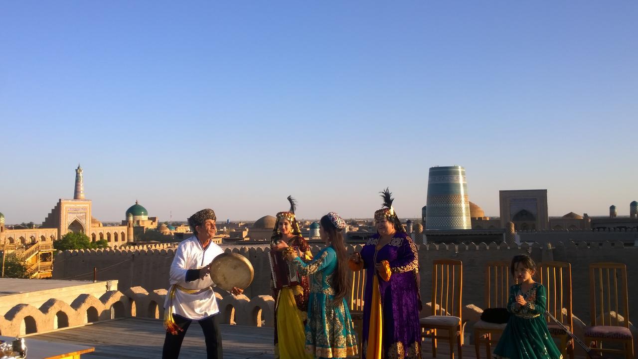 Meros B&B Khiva Bagian luar foto