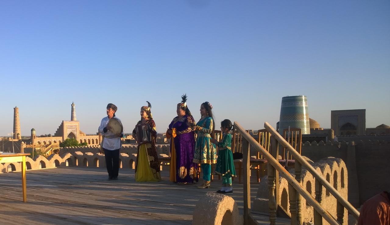 Meros B&B Khiva Bagian luar foto